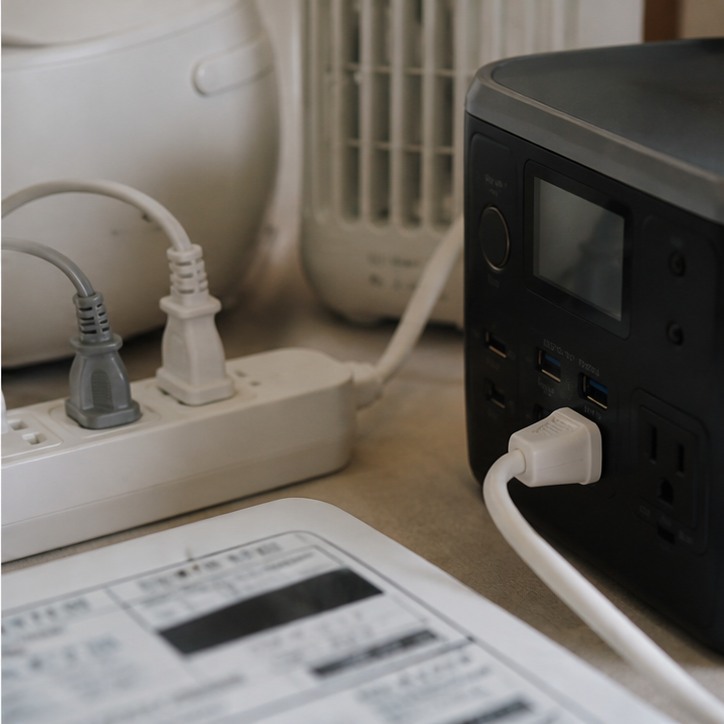 防災用ポータブル電源は何ワット必要?2026|スマホ・冷蔵庫・家族人数で選ぶ イメージ3