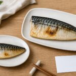 大きさの異なる焼きさばを落ち着いて比較する場面